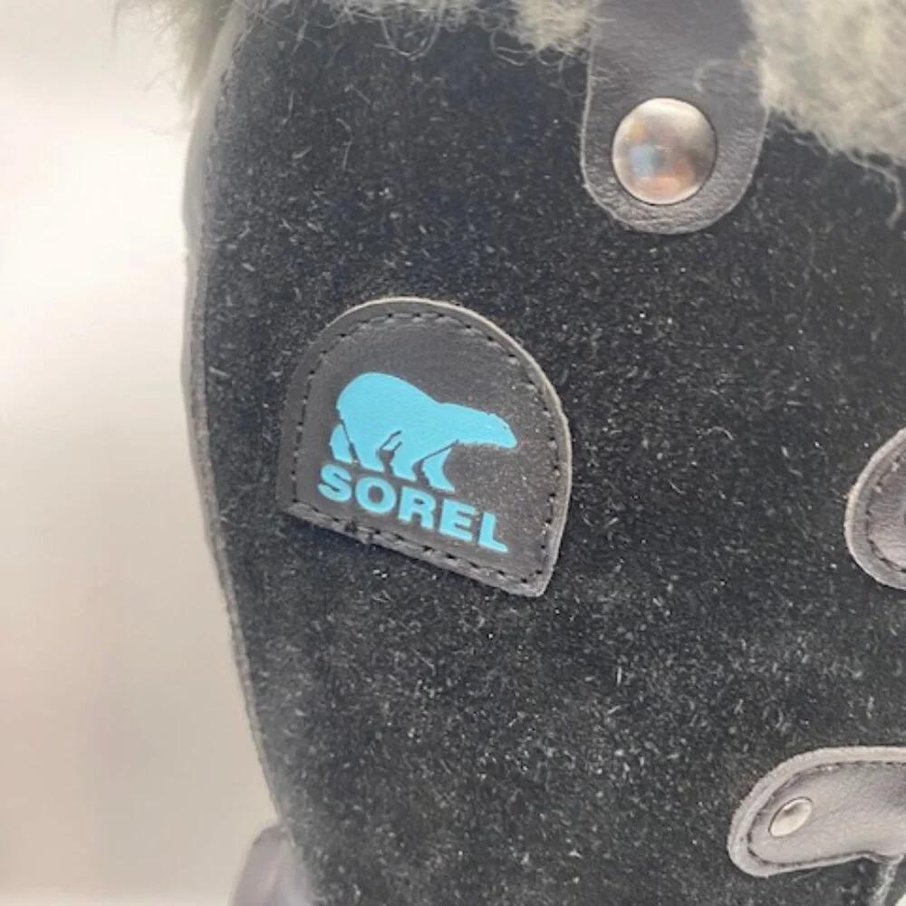 Kids SOREL black and blue lace up snow boots faux fur
